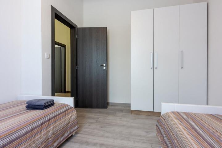 Room 2 of 26