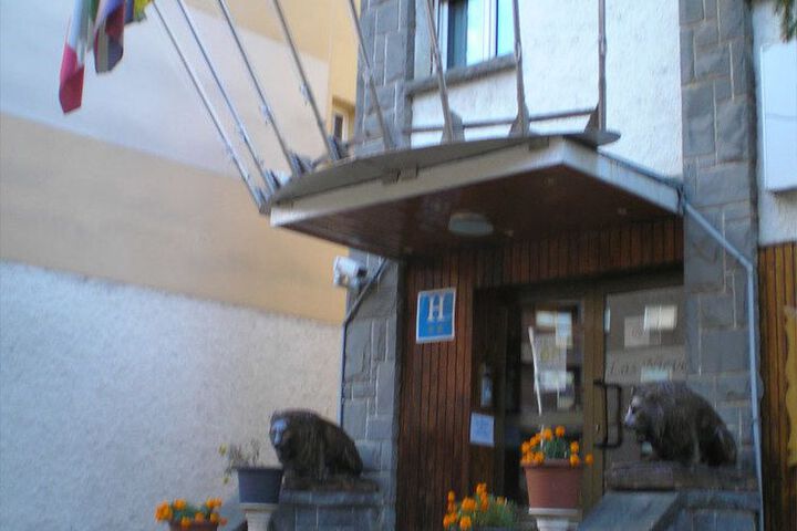 Hotel 38 of 40