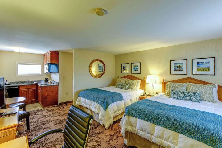 2 Queen Beds Efficiency Upgrade (13 of 17)