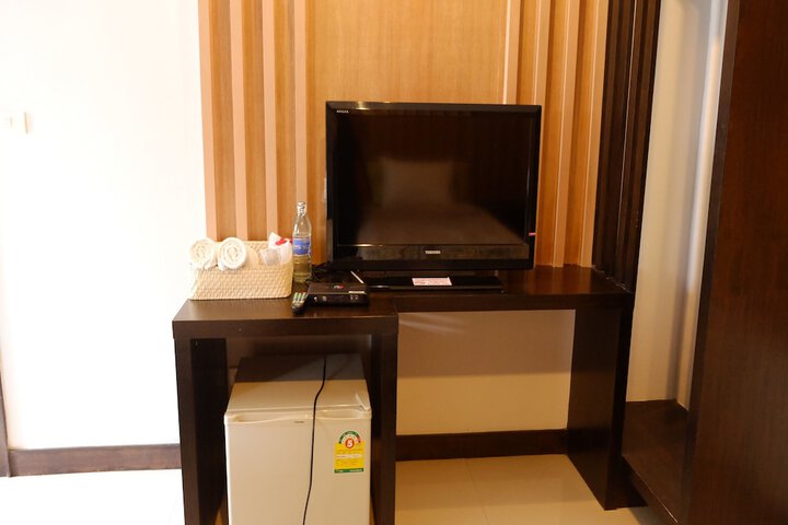 Room 5 of 25