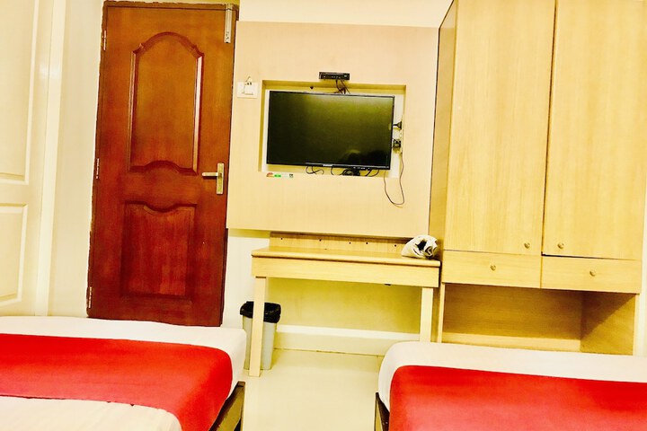 Room 11 of 22
