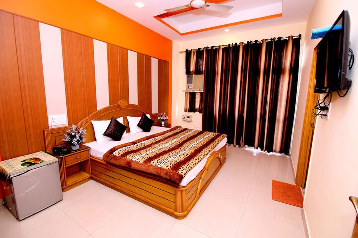 Room 22 of 35