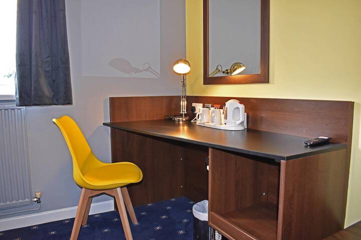 Room 45 of 89