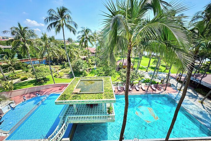 Pool 47 of 127