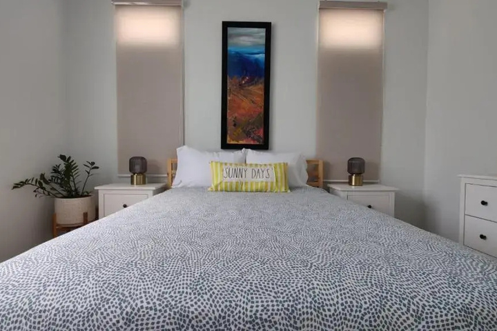 Room 4 of 14