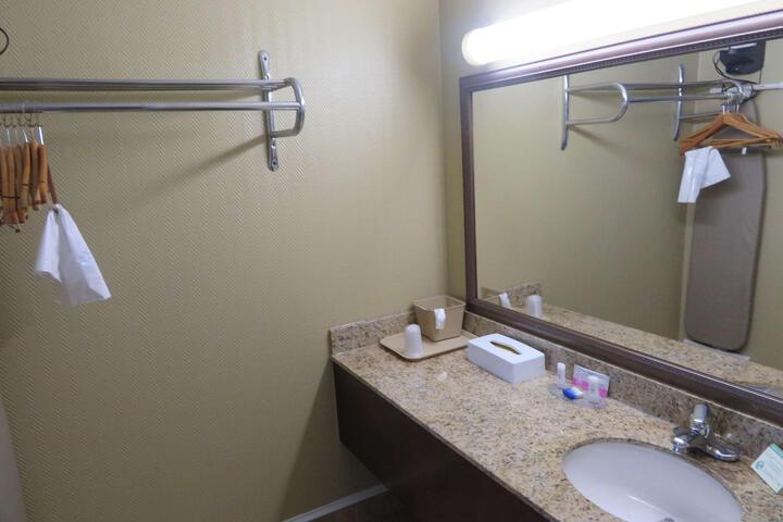 2 Double Beds Exterior Accessible Annex Building High Speed Internet Accessible Microwave and Refrigerator Full Breakfast (2 of 7)