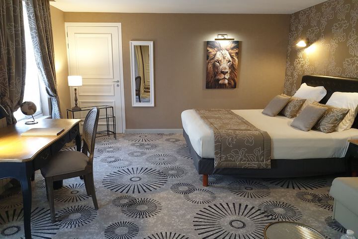 Room 25 of 89