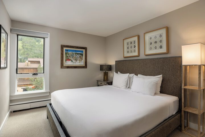 Room 20 of 77