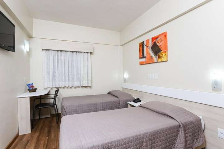 Room 18 of 31