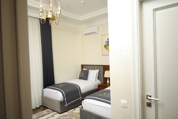 Room 15 of 67