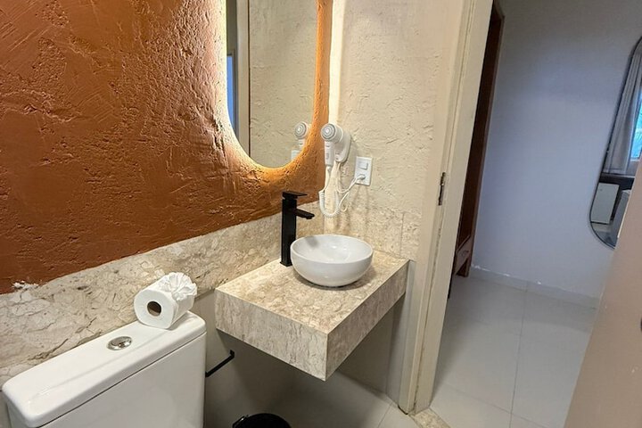 Room 14 of 15