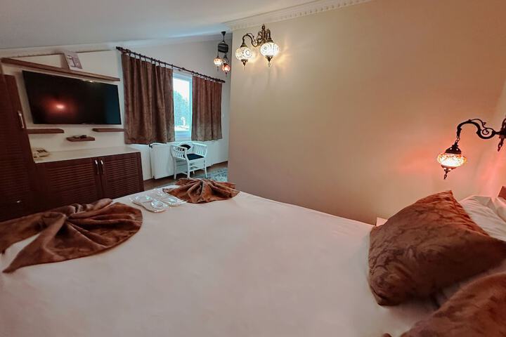 Room 22 of 47