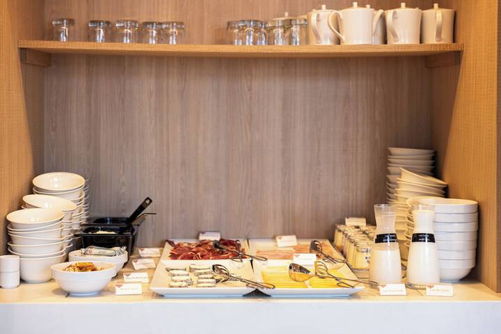 Breakfast buffet