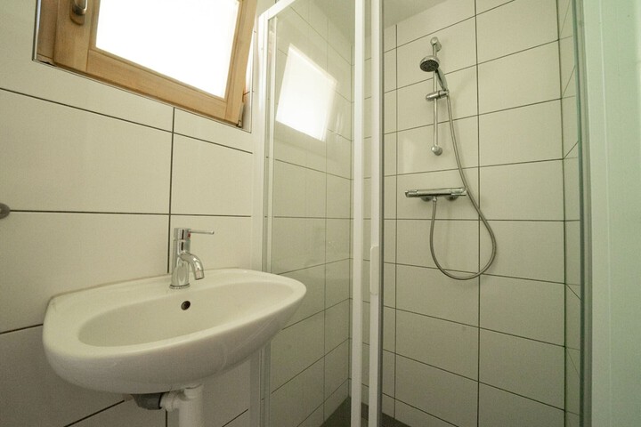 Room 10 of 40