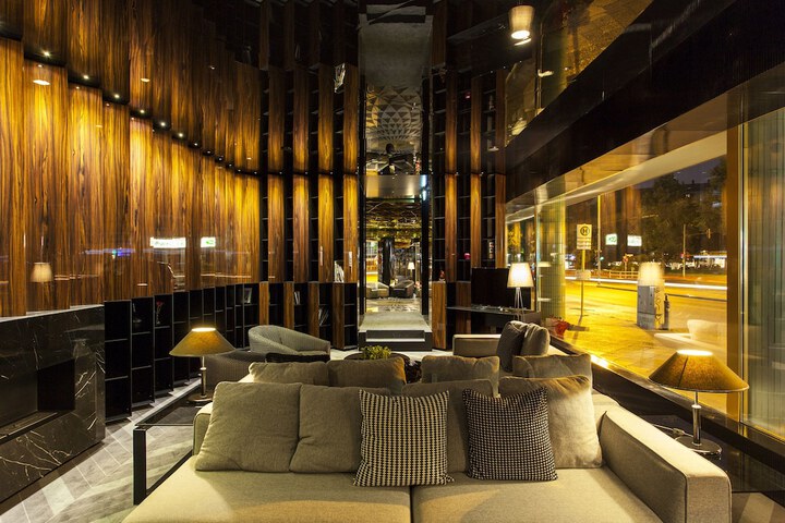 Guest Lobby