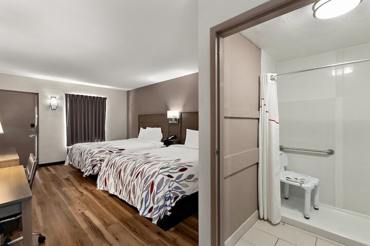 Deluxe 2 Queen Beds Second Floor (7 of 10)