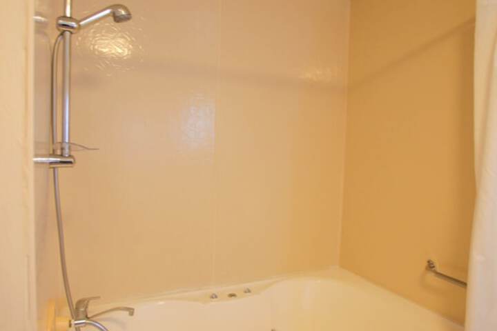 Room 15 of 60