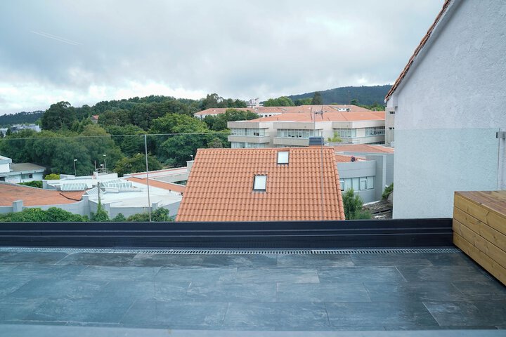Room 10 of 28