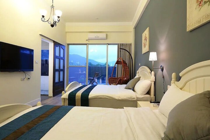 Room 11 of 60