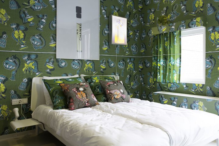 Room 28 of 51