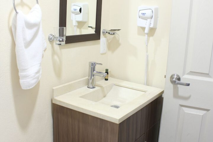 Room 121 of 146