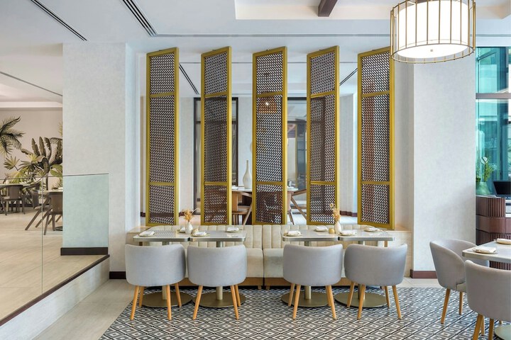 Dining 50 of 73