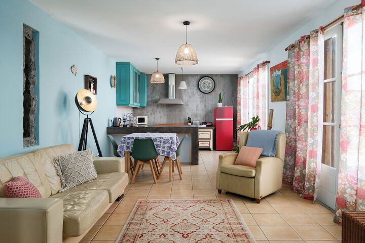 Room 46 of 120