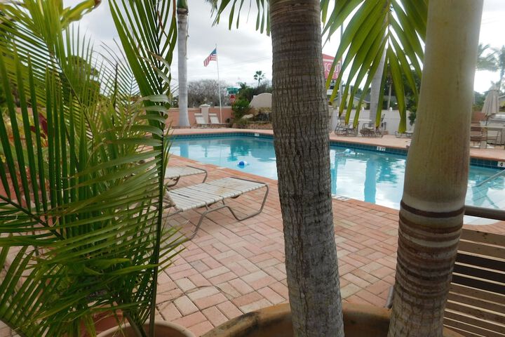 Pool 23 of 30