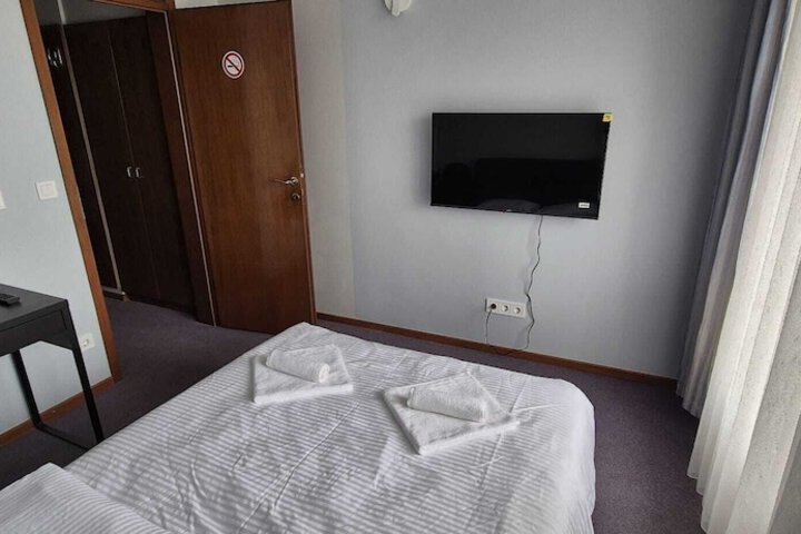 Room 14 of 84
