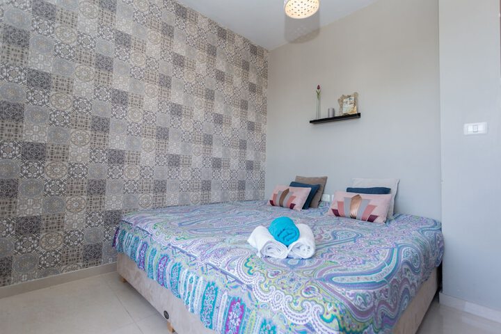 Room 4 of 31