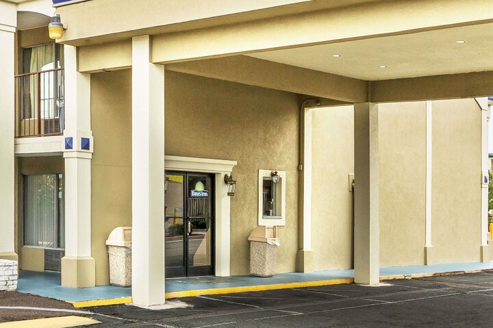 Hotel 27 of 28
