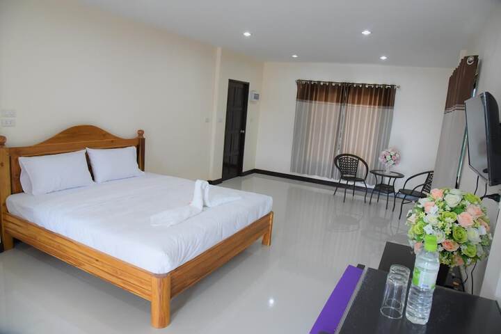 Room 8 of 24