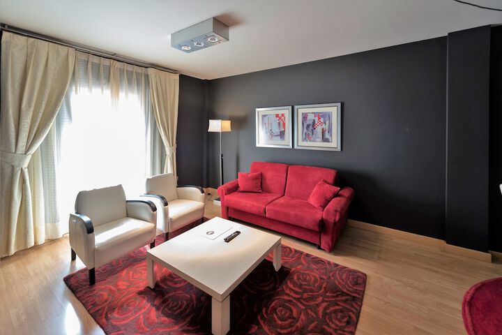 Room 9 of 90