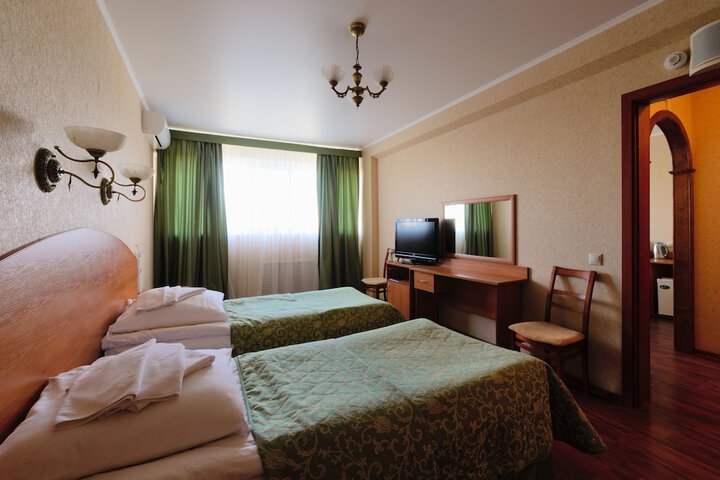 Room 5 of 36