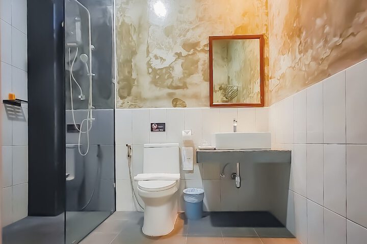 Room 80 of 112