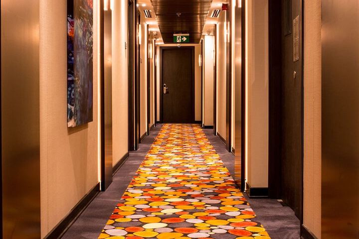 Ballroom/Hall 31 of 35