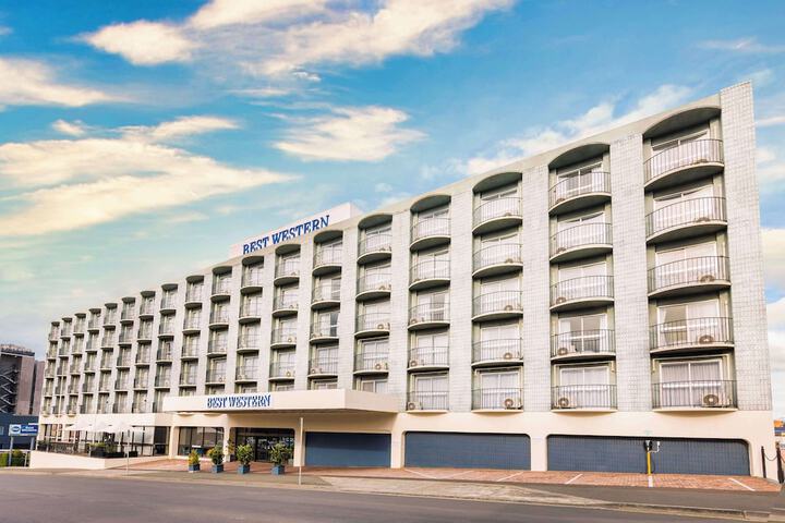 Hotel 56 of 57