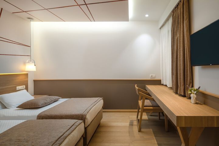 Room 16 of 149