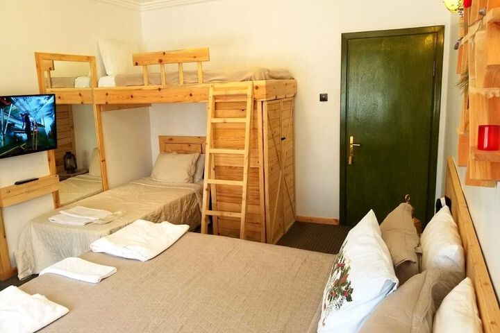 Room 18 of 78