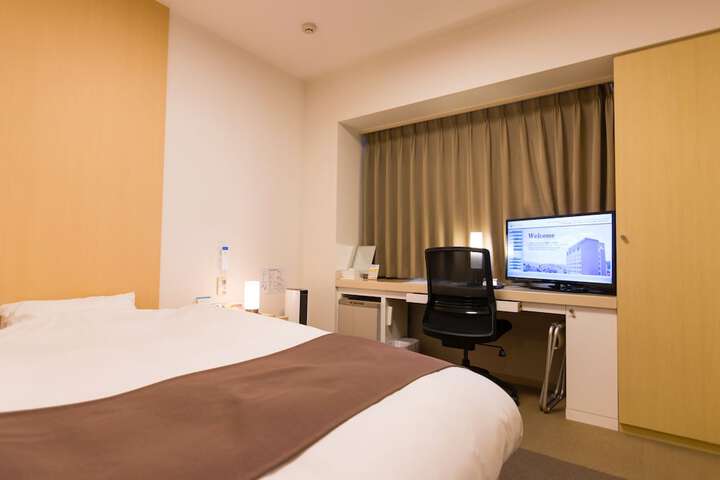 Room 21 of 100