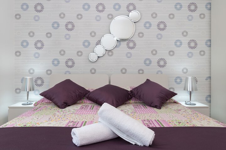 Room 25 of 80