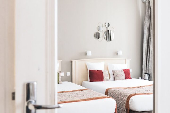 Room 46 of 75