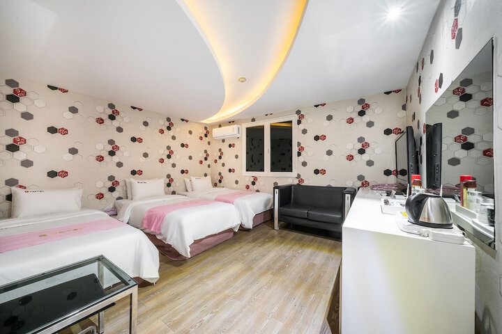 Room 20 of 47