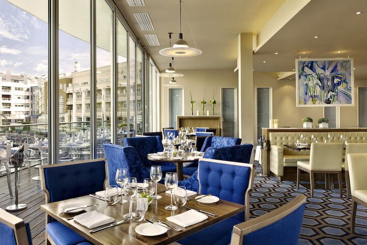 Dining 266 of 441