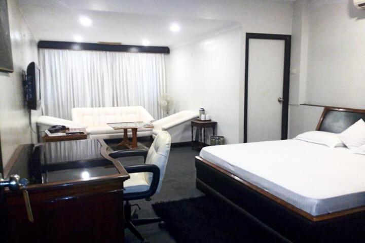 Hotel The Galaxy