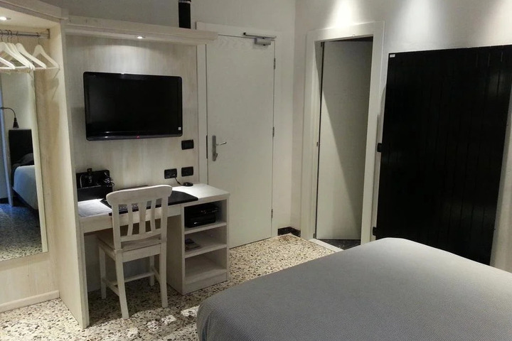 Photo of BB TUSCANY GALLERY