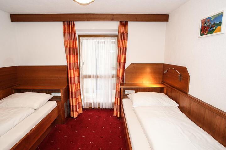 Room 15 of 55