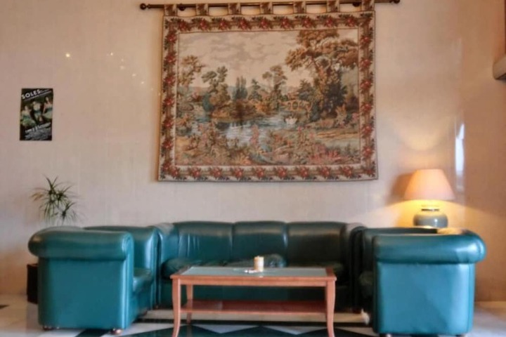 Guest Lobby