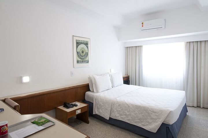 Room 32 of 109
