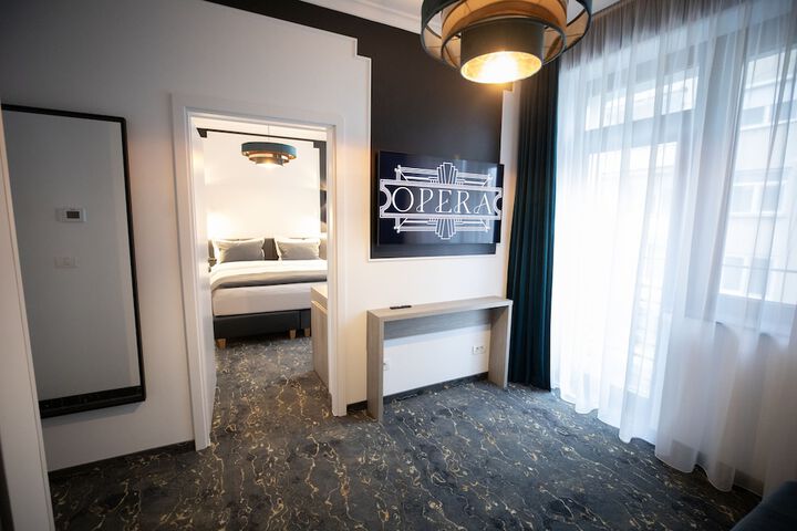 Room 20 of 42